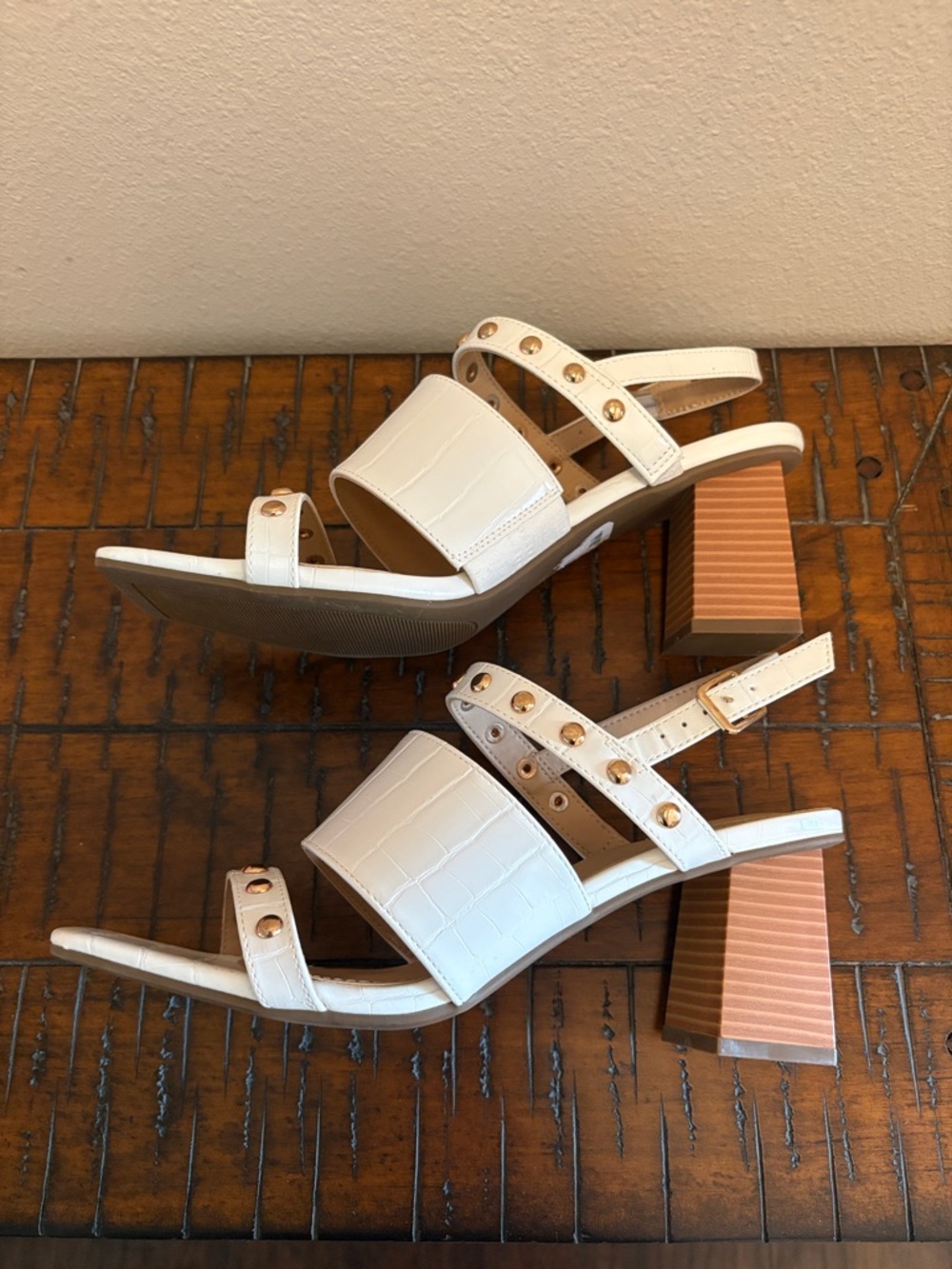Cato White Croc-Embossed Studded Block Heel Sandals - Picture 4 of 9